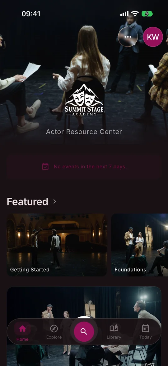 C3NTR Home screen for a performing arts school